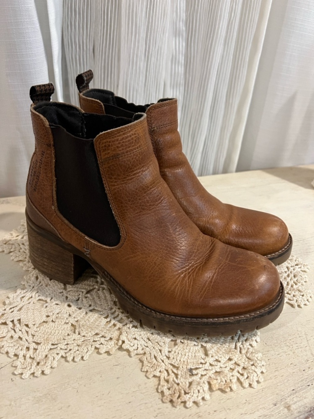 Boutique Brown Leather Chelsea Boots Chunky Heel Lug Sole Made In Portugal Size8 - Picture 2 of 16